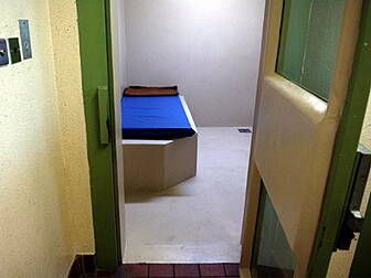 Prisoner found dead in cell